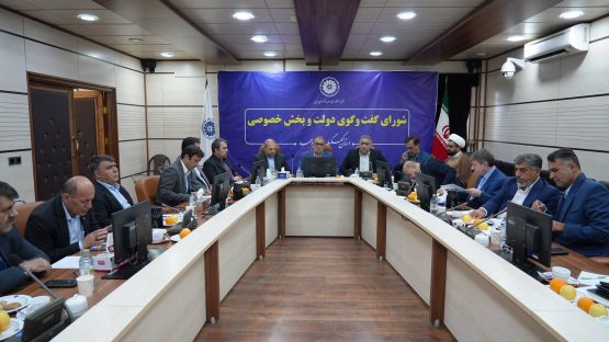 حاشیه نگاری کریم بنام از نود و پنجمین شورای گفت‌وگوی دولت